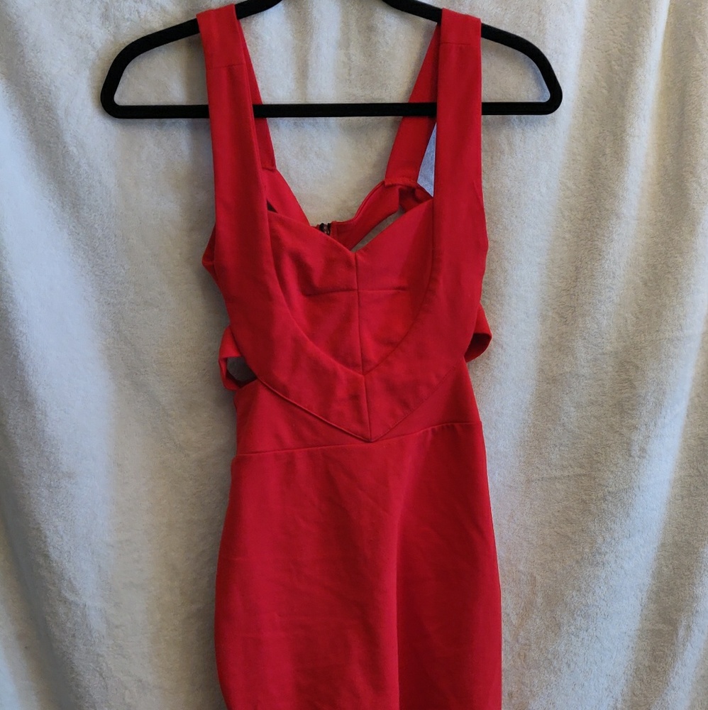 Cutout red dress